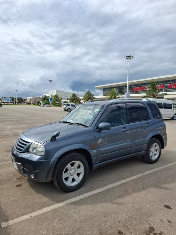 Suzuki Escudo - Image 3